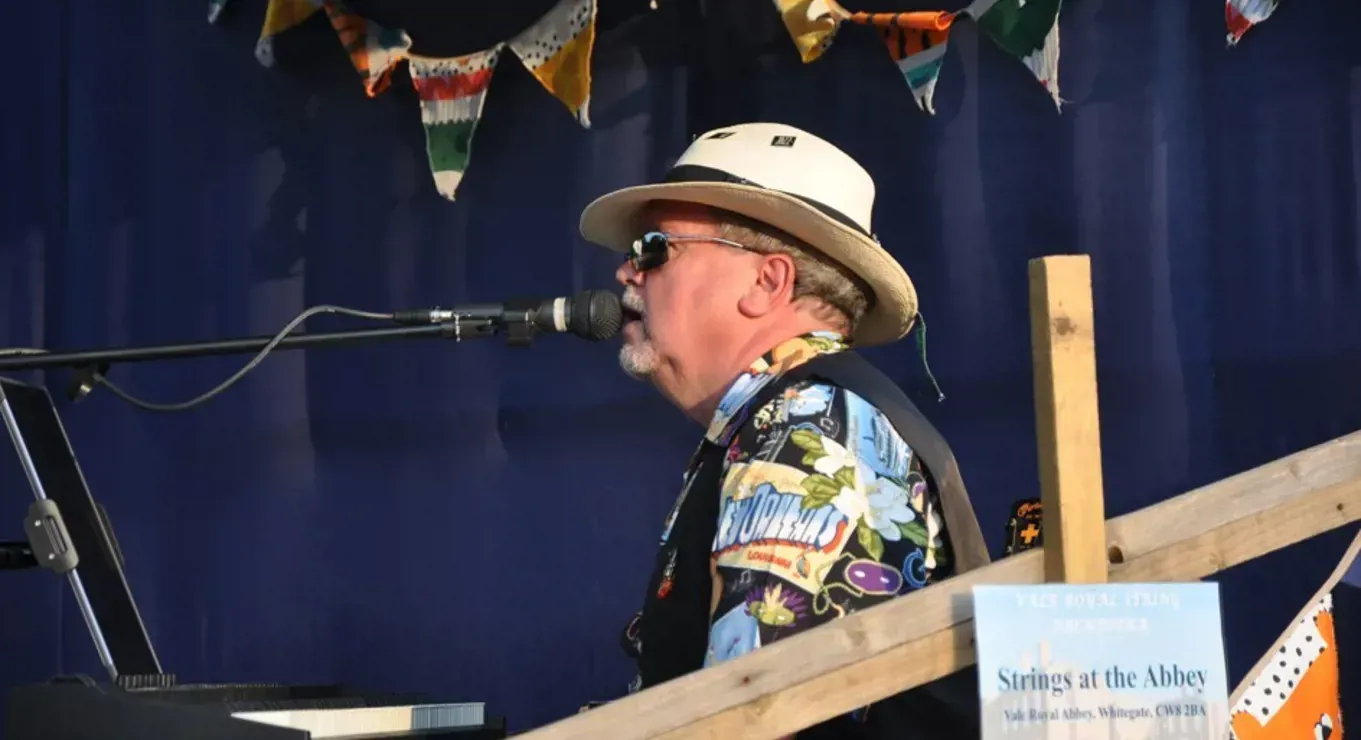 Paul Cronin sings at Whitegate Music Festival